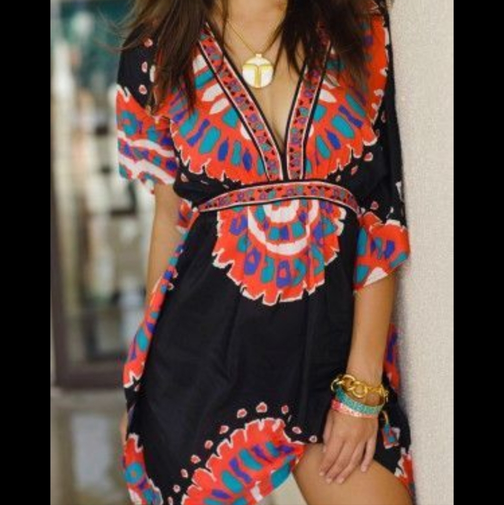 Trina Turk Yucateca Tunic Cover Up Size Medium